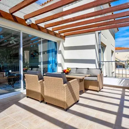 Penthouse Carina דירה *
