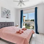 Penthouse Carina *
