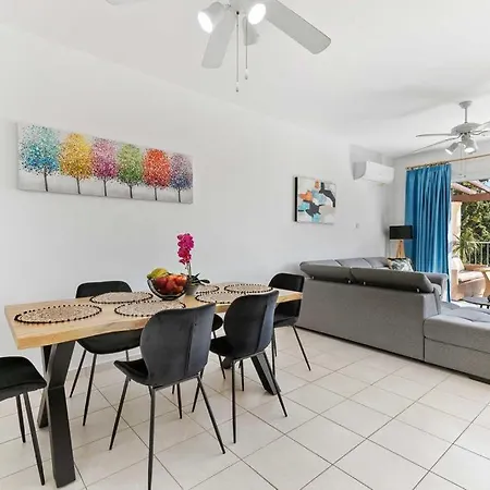 Penthouse Carina * Paphos