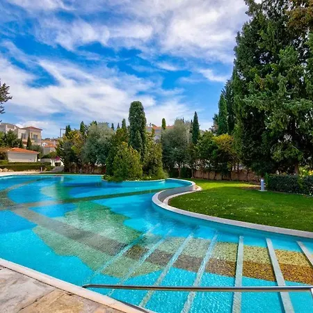 Апартаменты Penthouse Carina *